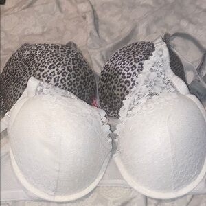 Auden Leopard Print and White Lace Bra Set